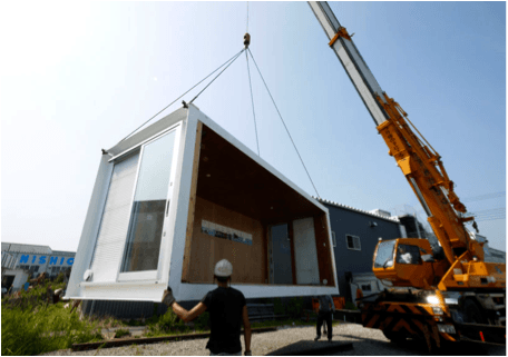 Shipping container accommodates homeless Shipping container accommodates homeless